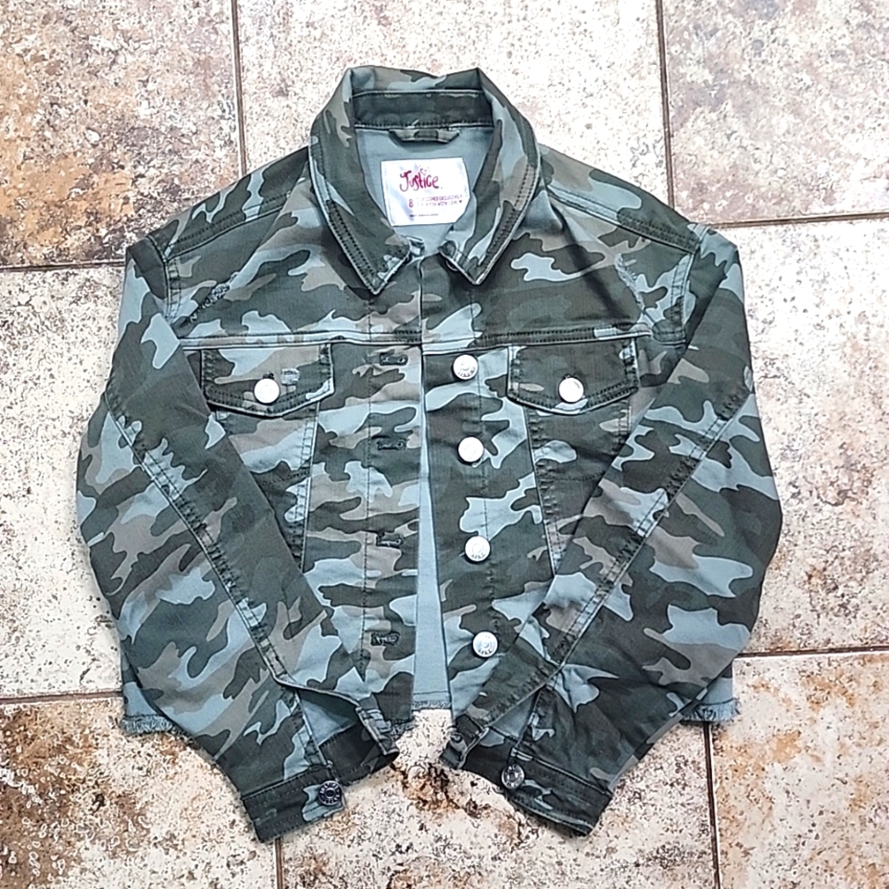 Justice camo Cropped Denim Jacket, Girls Size 8